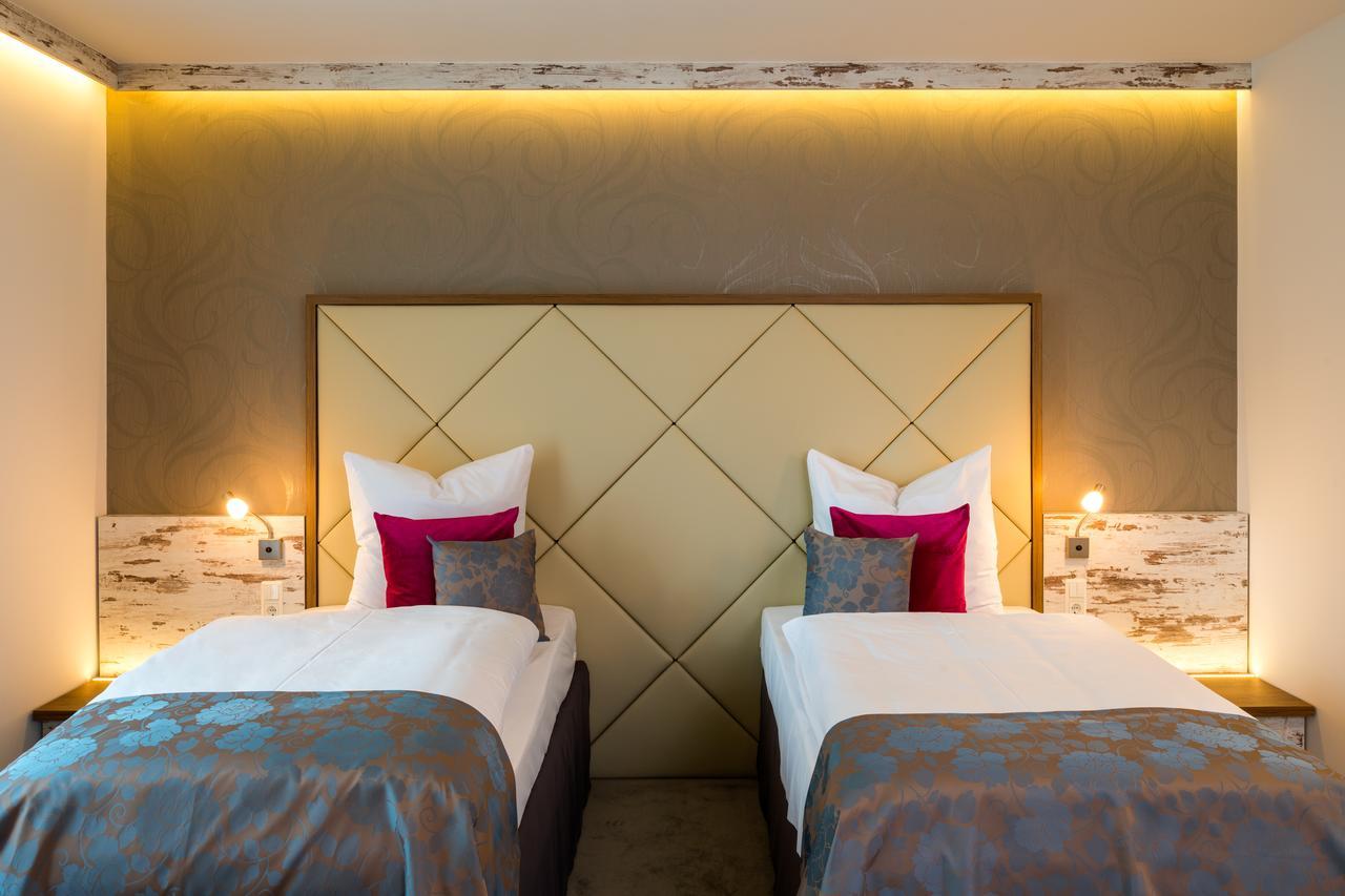 Hotel Allegro Халберщат Екстериор снимка