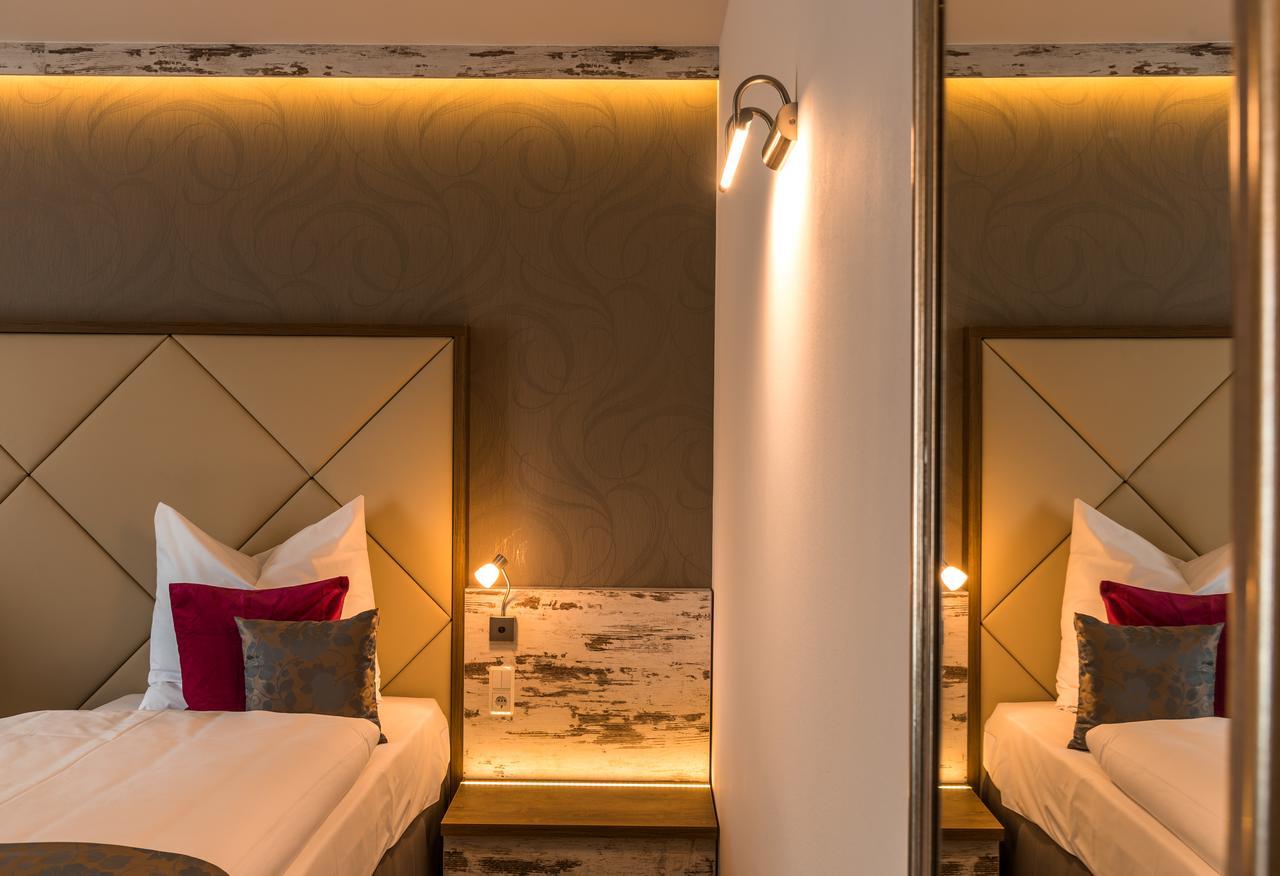 Hotel Allegro Халберщат Екстериор снимка