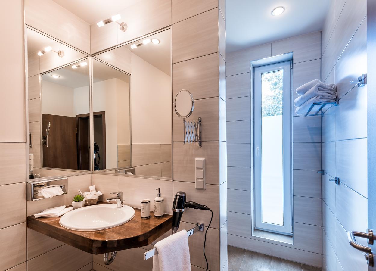 Hotel Allegro Халберщат Екстериор снимка
