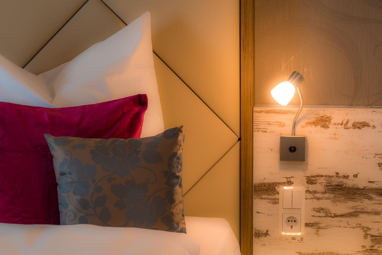 Hotel Allegro Халберщат Екстериор снимка