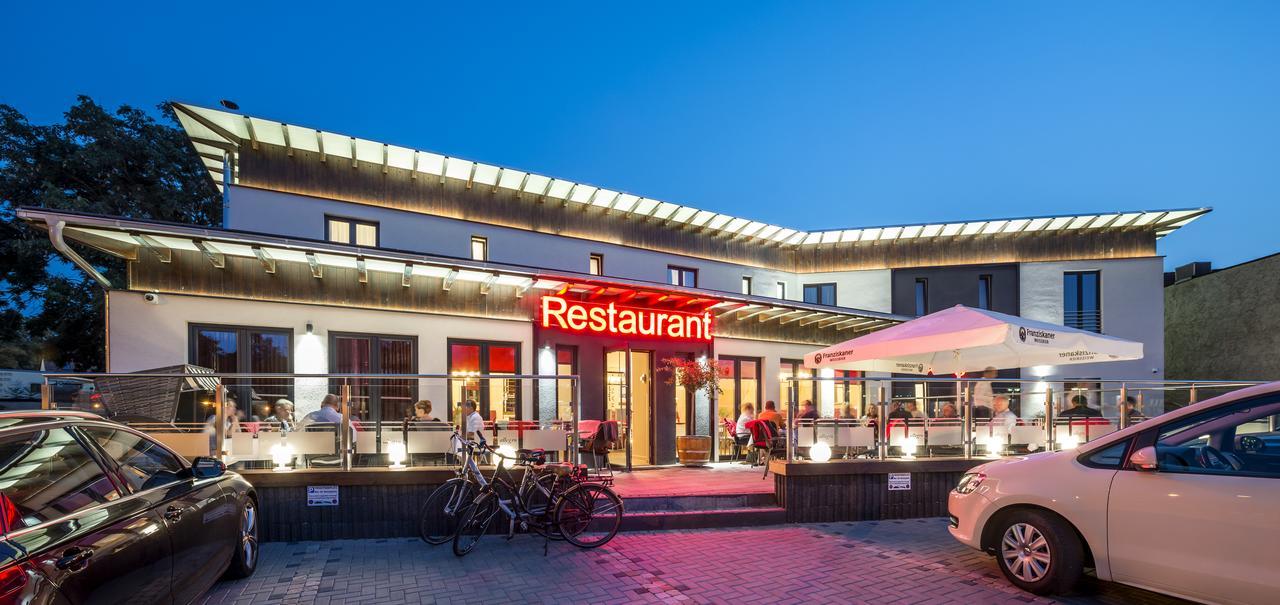 Hotel Allegro Халберщат Екстериор снимка
